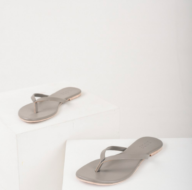 Loly Sandals Grey / Abu-abu Sendal Teplek Untuk Daily